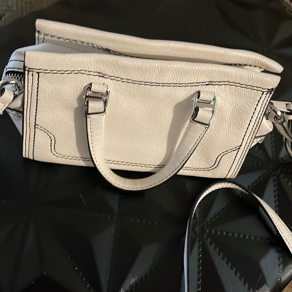 Marc Jacobs mini cruiser Leather Crossbody Satchel NWOT - Picture 8 of 11